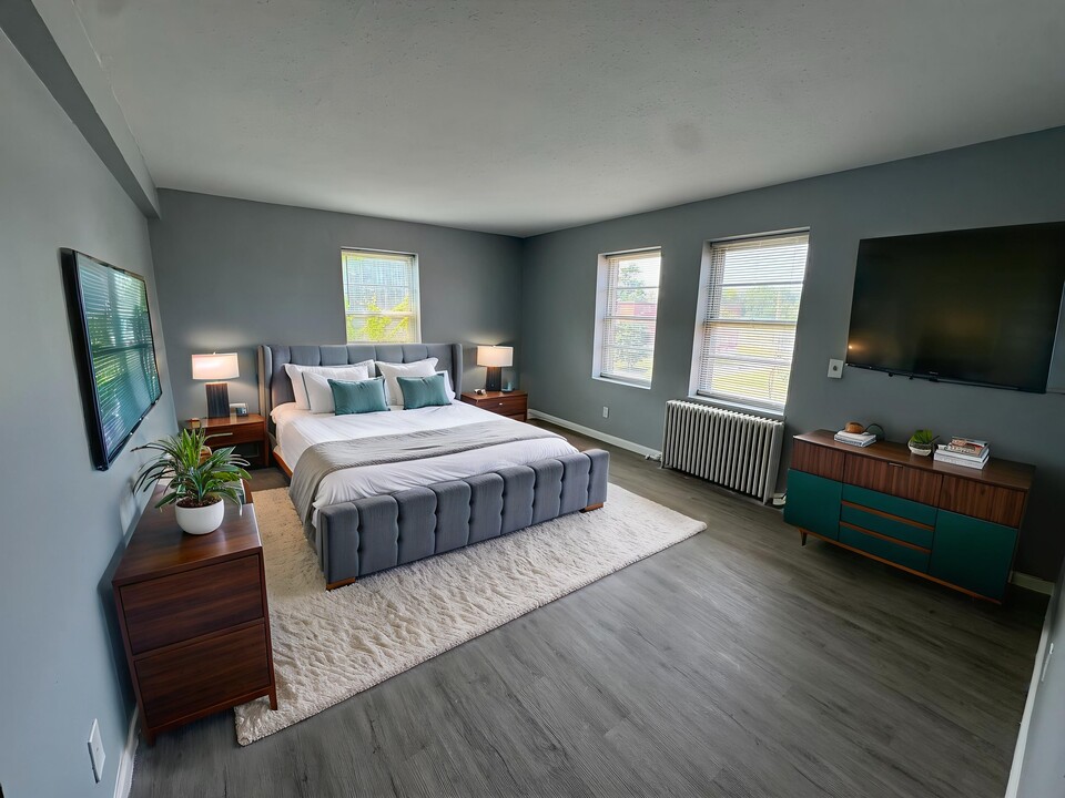 The Summit Apartments in Syracuse, NY - Building Photo