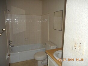 1872 Darryl Dr in Tallahassee, FL - Building Photo - Building Photo
