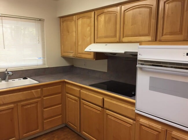4297 McKinnon Dr in San Jose, CA - Building Photo - Building Photo