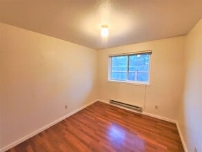 318 Palm Ave in Ashland, OR - Building Photo - Building Photo