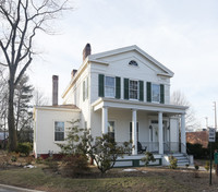 Onderdonk House Apartments in Manhasset, NY - Foto de edificio - Building Photo