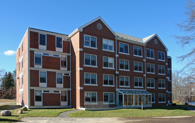 Tupelo Dorm #2 in Haverhill, MA - Building Photo - Building Photo