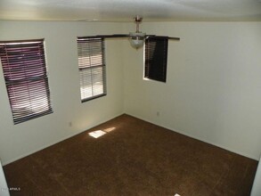 420 N 66th Ave in Phoenix, AZ - Building Photo - Building Photo