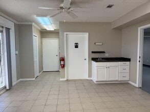 108 Elm Rd in Brunswick, GA - Building Photo - Building Photo