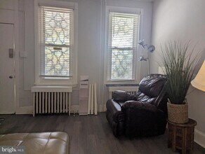 657 N 37th St in Philadelphia, PA - Building Photo - Building Photo