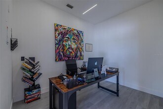 8117 Hampton Glen Dr in Tampa, FL - Building Photo - Building Photo