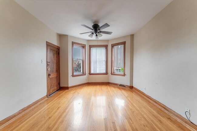 2104 S 49th Ave in Cicero, IL - Building Photo - Building Photo