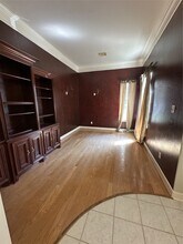 1648 Lakeside Enclave Dr in Houston, TX - Building Photo - Building Photo