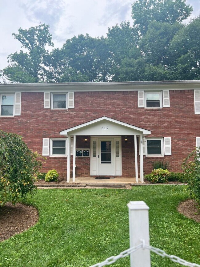 315 Kenilworth Rd-Unit -315 Kenilworth  #1 in Asheville, NC - Building Photo - Building Photo
