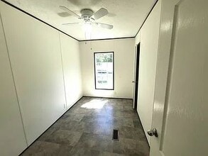 2226 Nichols Hwy in Aynor, SC - Foto de edificio - Building Photo