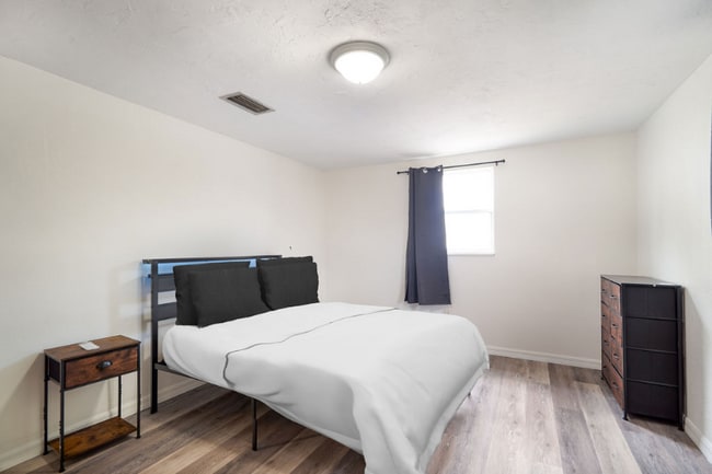 7407 Duke Dr in Hudson, FL - Building Photo - Building Photo