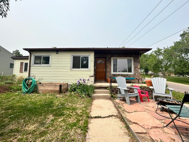 property at 701 S Mariposa Way
