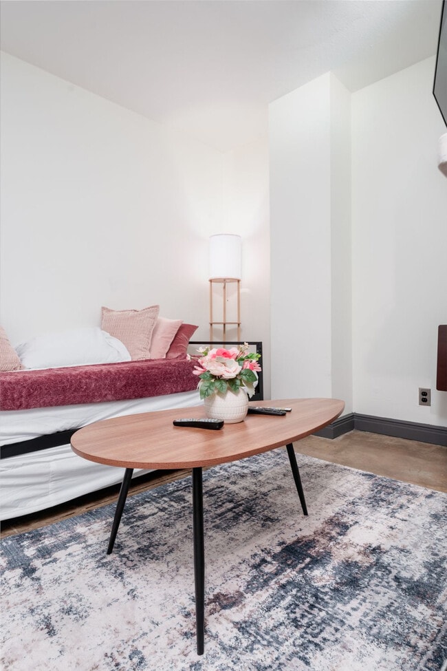 201 S Chaparral St in Corpus Christi, TX - Foto de edificio - Building Photo