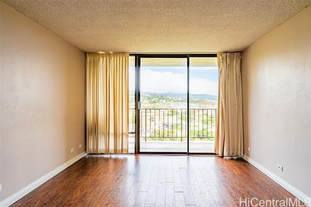 property at 98-500-500 Koauka Loop