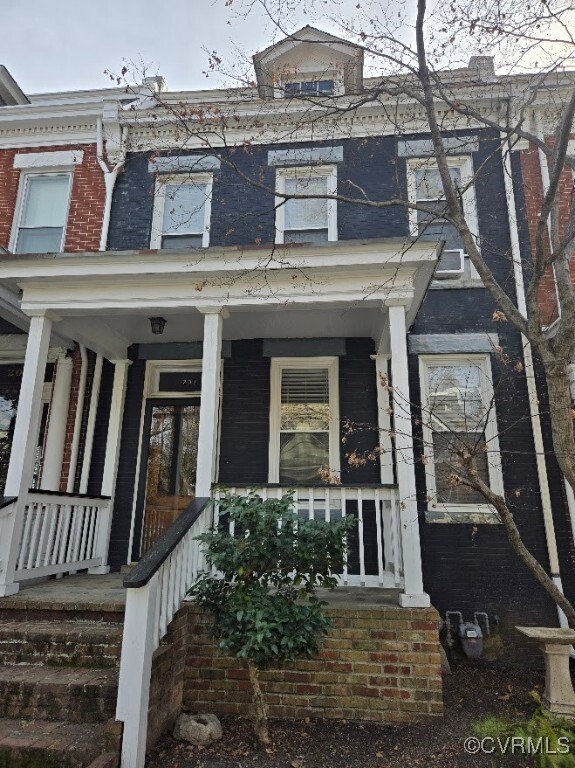 property at 207 N Belmont Ave