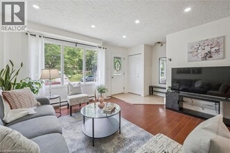 187 Cedarvale Crescent in Waterloo, ON - Building Photo - Building Photo