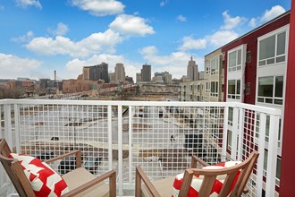 West Side Flats in St. Paul, MN - Foto de edificio - Building Photo