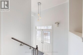 76 Rustle Woods Ave in Markham, ON - Building Photo - Building Photo