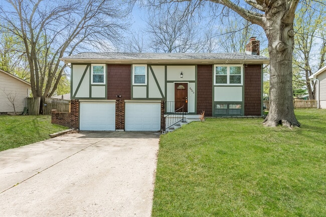 property at 2003 SE 3rd St