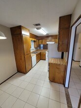 1500 E Johnson Ave, Unit 205 in Pensacola, FL - Building Photo - Building Photo