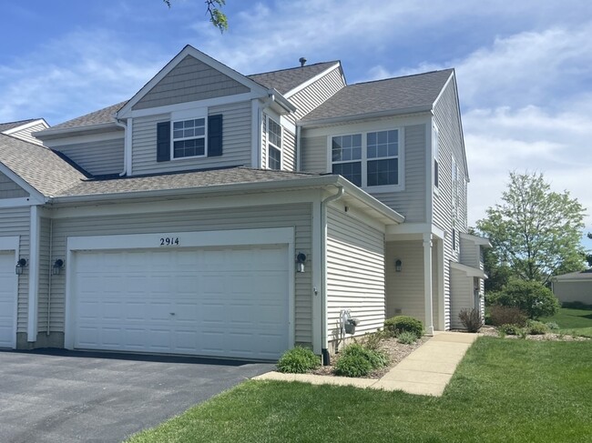 property at 2914 Rutland Cir