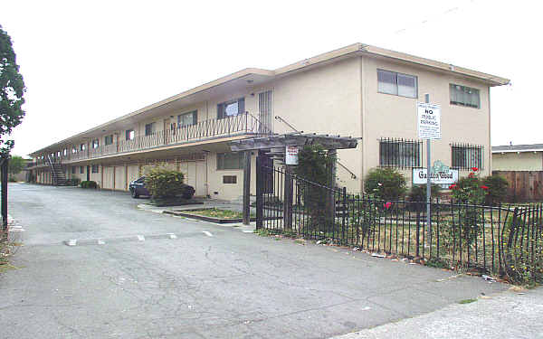 22190-22216 S Garden Ave in Hayward, CA - Building Photo - Building Photo