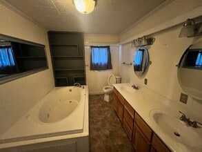 695 Mahlep Ln in Alexandria, AL - Building Photo - Building Photo