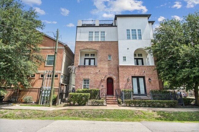 property at 2607 Cohn St