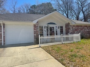 5 Stonewall Ct in Longview, TX - Building Photo - Building Photo