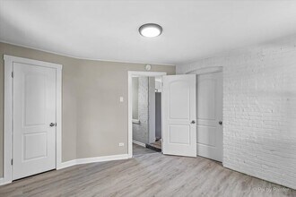 7815 S Langley Ave in Chicago, IL - Building Photo - Building Photo