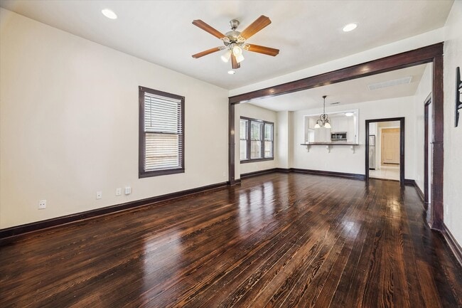 345 W 22nd St in Houston, TX - Building Photo - Building Photo