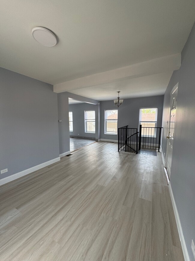 4531 S Spaulding Ave, Unit 1R