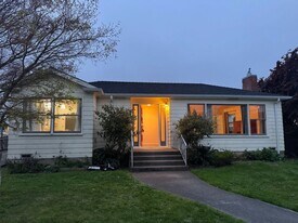 3030 Park St in Eureka, CA - Building Photo