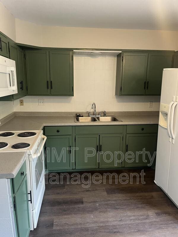 5250 Harbet Ave NW in Cedar Rapids, IA - Building Photo - Building Photo