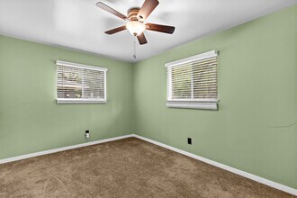 326 S Barbara St in Waco, TX - Building Photo - Building Photo