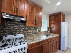 140 Wall St in Huntington, NY - Building Photo - Building Photo