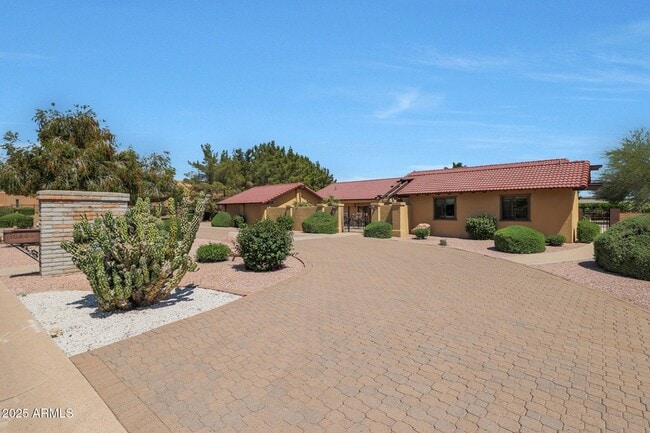 10825 N 85th Pl in Scottsdale, AZ - Building Photo - Building Photo