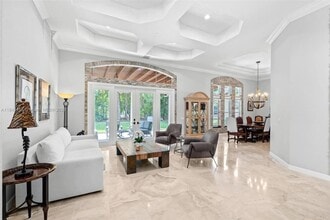 8948 Pinebrook Ct in Parkland, FL - Building Photo - Building Photo