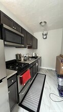 220 Kelton St in Boston, MA - Building Photo - Building Photo