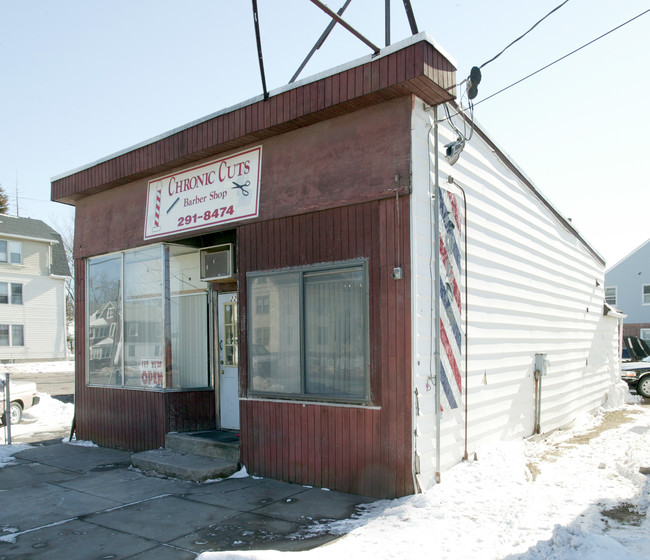 217 Burnside Ave in East Hartford, CT - Building Photo - Building Photo