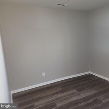 5 Maynard Dr-Unit -B in Sicklerville, NJ - Building Photo - Building Photo