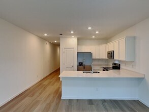 586 Holly Lks Dr in Orange Park, FL - Building Photo - Building Photo