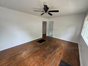 311 S Edwards Ave in Moundridge, KS - Building Photo - Building Photo