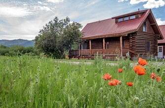 90 W Dogwood St in Victor, ID - Building Photo - Building Photo