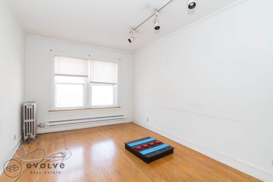 2147 N Fremont St-Unit -3S in Chicago, IL - Building Photo