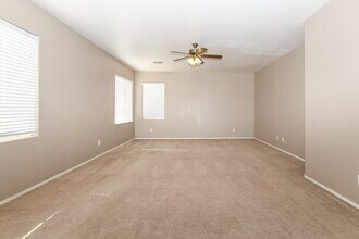 4926 Quartz Crest St in North Las Vegas, NV - Building Photo - Building Photo