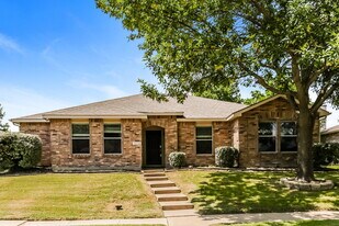 1616 Deerwood Dr in Rockwall, TX - Building Photo