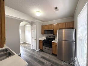 1511 Hudson Graham Ln in Charlotte, NC - Building Photo - Building Photo