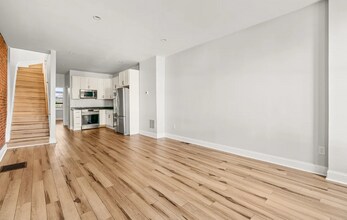 41 N Collington Ave in Baltimore, MD - Building Photo - Building Photo