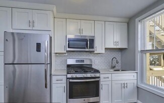 128 G St, Unit 128 G. Street Unit 1 in Boston, MA - Building Photo